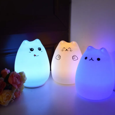 Luz Nocturna LED de Silicona para Bebé – Toque Suave, Recargable y Multicolor