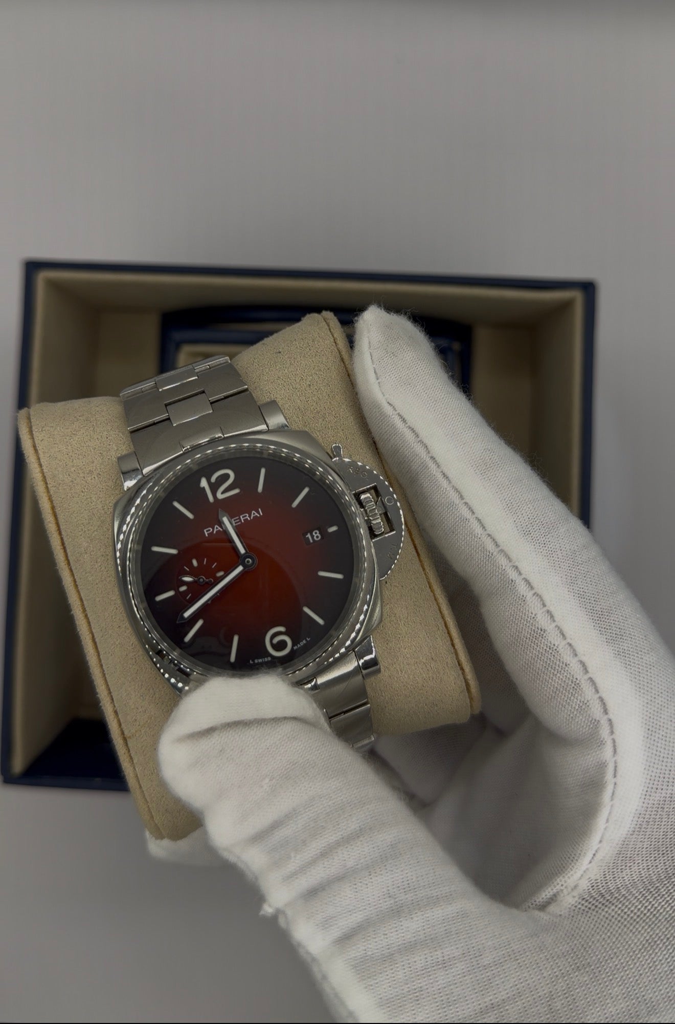 Panerai Luminor Due Burgundy Dial 42mm – Ref. PAM01539
