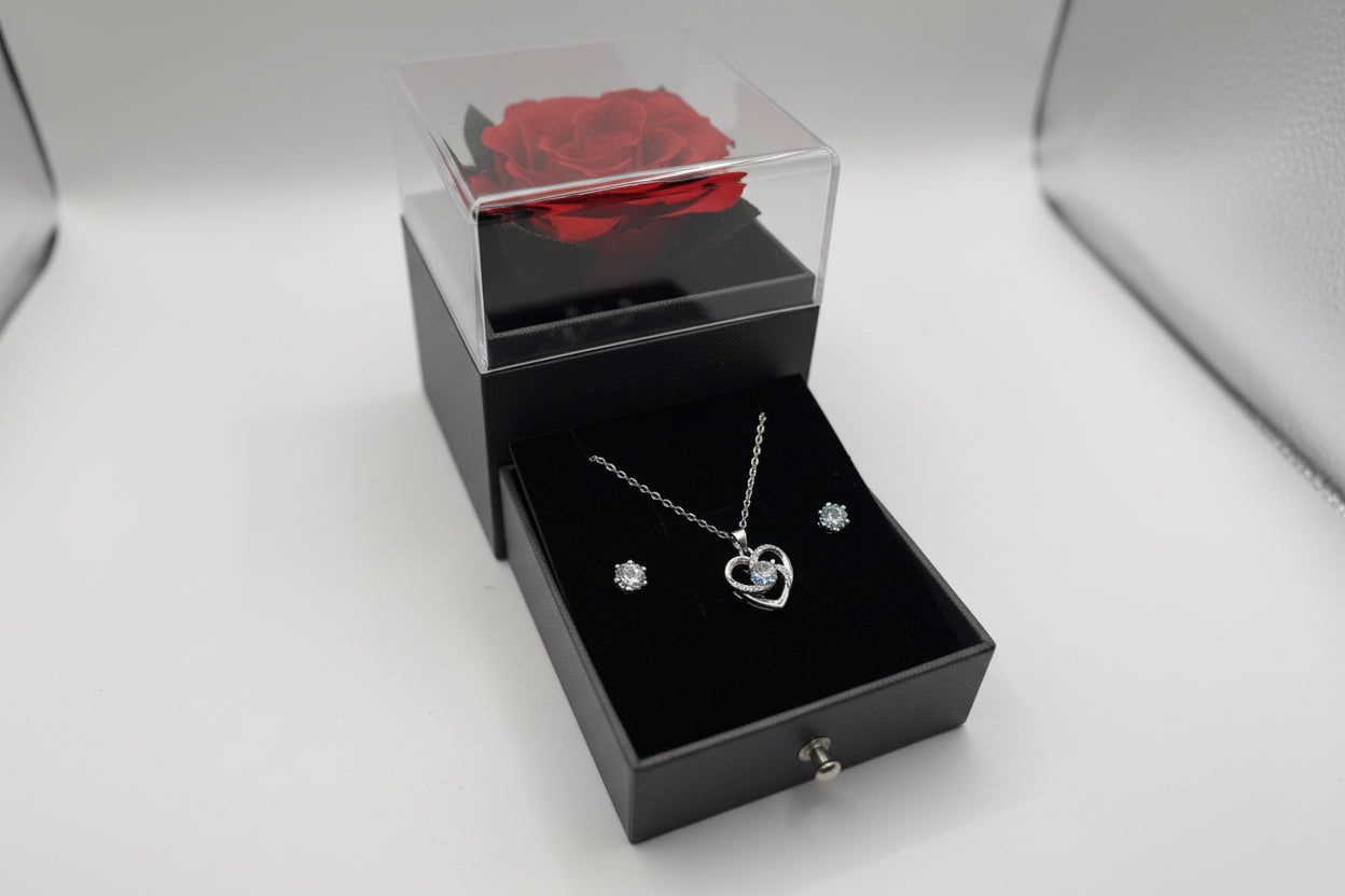 Conjunto de Collar y Aretes de Corazón en Plata de Ley