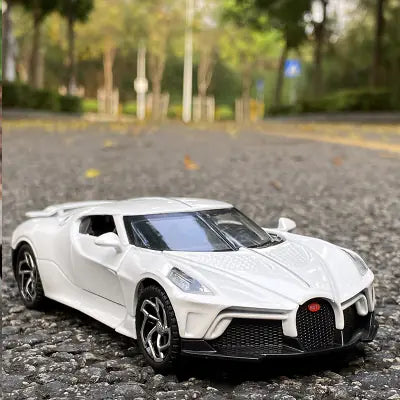 Modelo Deportivo Premium de Aleación 1:32 – Edición Coleccionista con Luces y Sonido