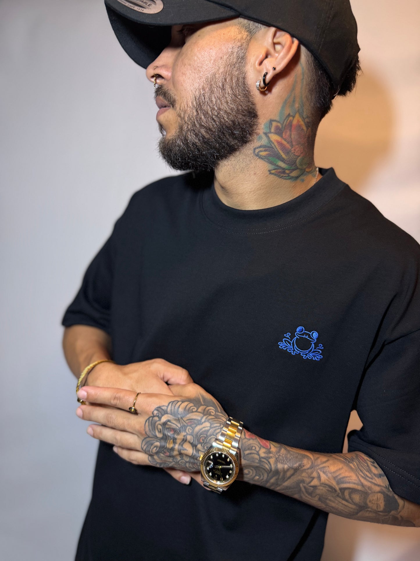 Camisa Premium Oversized Bordado Mediano D’BORIKÍ™ by DTUPPR -Edición Limitada