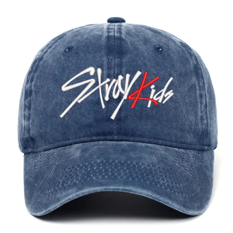 Gorra de Stray Kids SKZOO Idol Gift Versión coreana Tela de algodón puro Gorra de béisbol lavada bordada para hombres y mujeres Protección solar