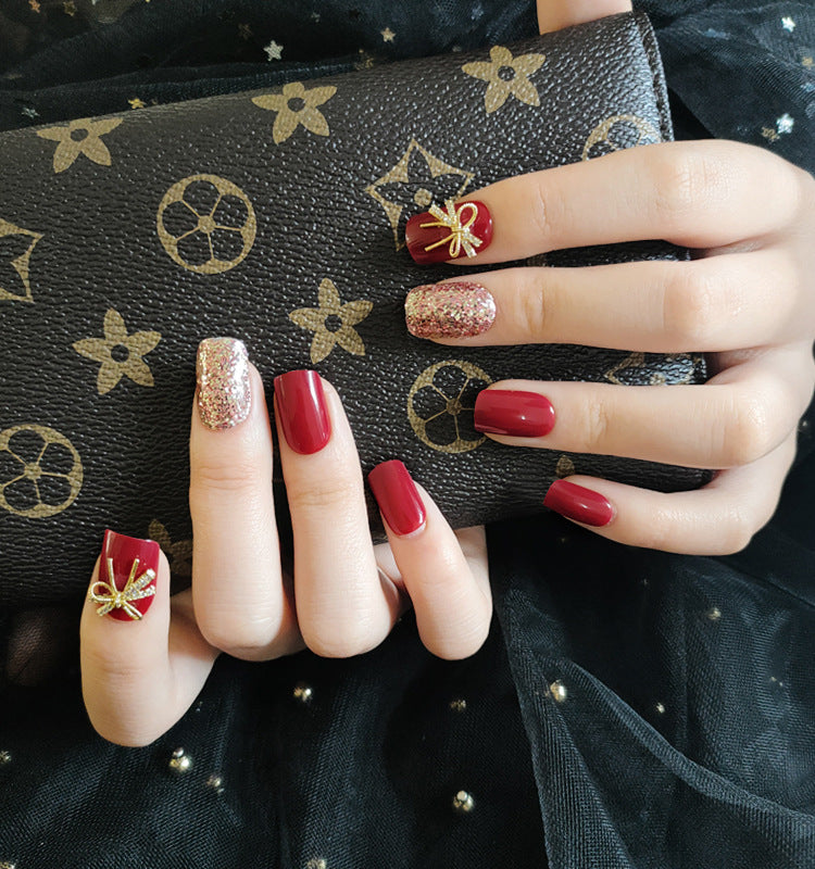 Parches de Uñas Color Vino 💅 Manicura Elegante en Minutos