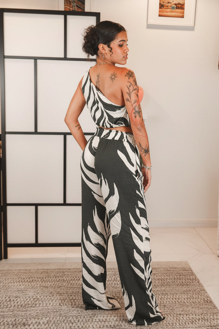 Palm Noir Set | Aleja Boutique × DTUPPR Collection