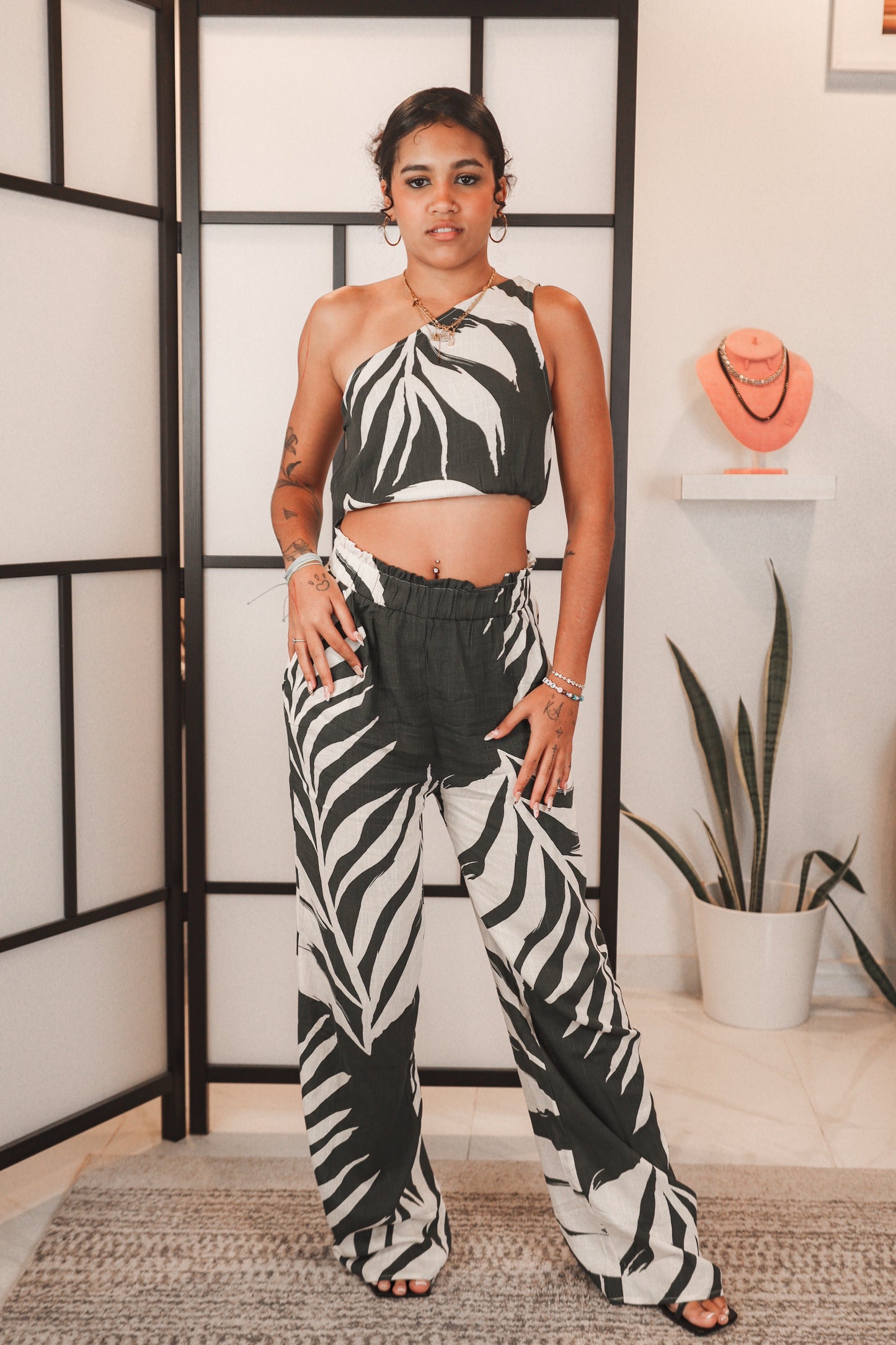 Palm Noir Set | Aleja Boutique × DTUPPR Collection