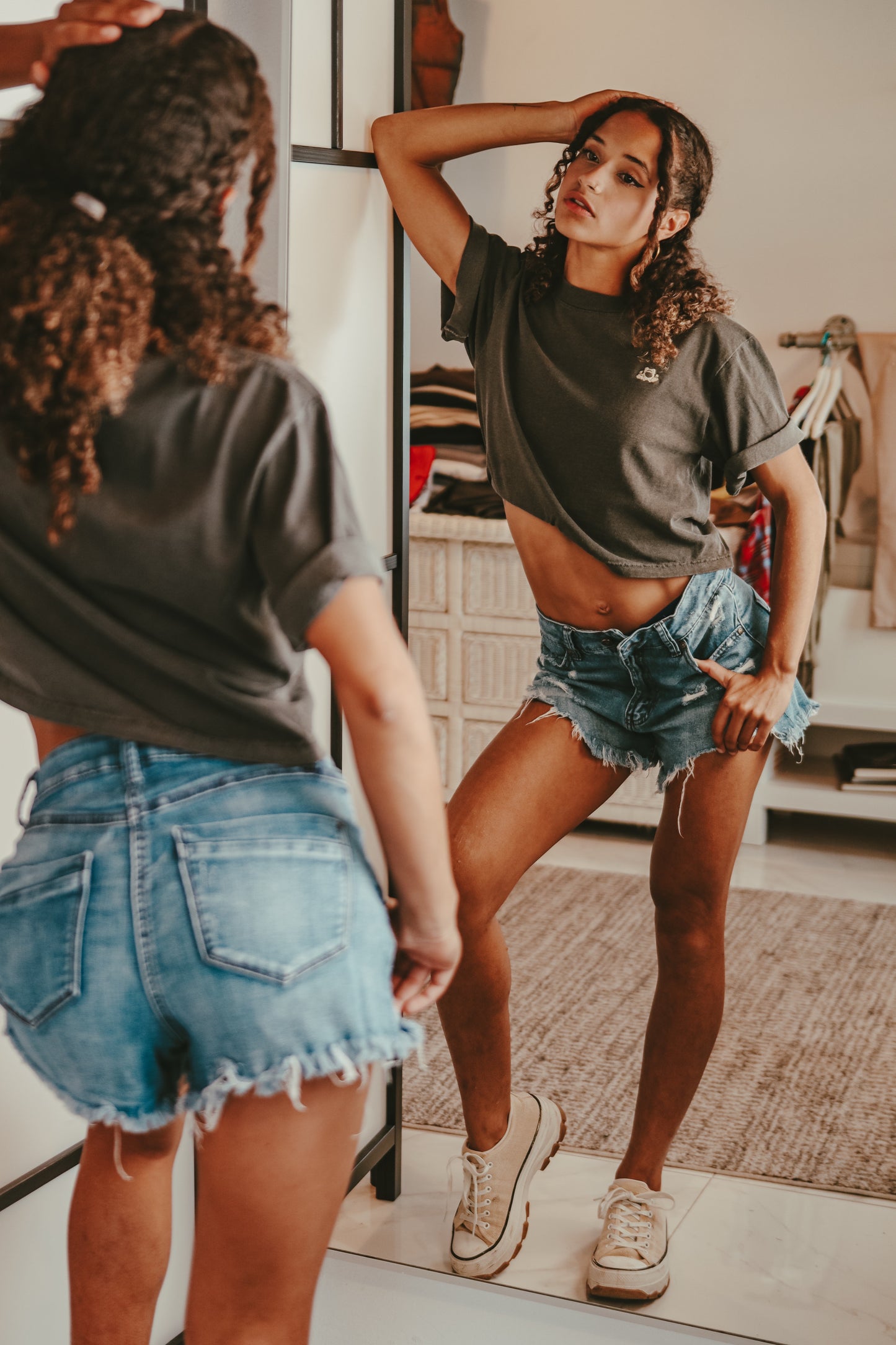 D’BORIKÍ Bordado Crop Top Premium