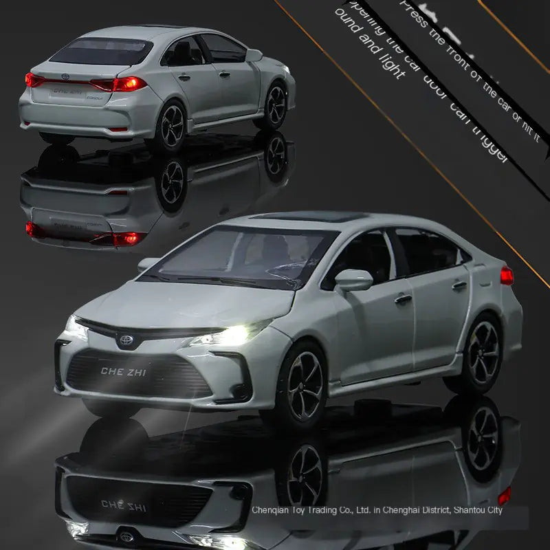 Modelo de Auto Sedán Deportivo 1:32 en Aleación – Edición Premium con Luces y Sonido